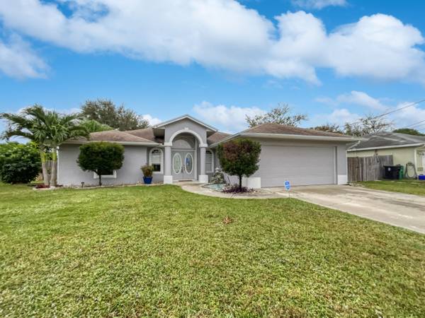 2442 SW Dalpina RD, Port Saint Lucie, FL 34953