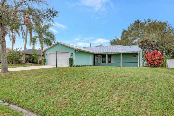 2572 SW Mcdonald ST, Port Saint Lucie, FL 34953