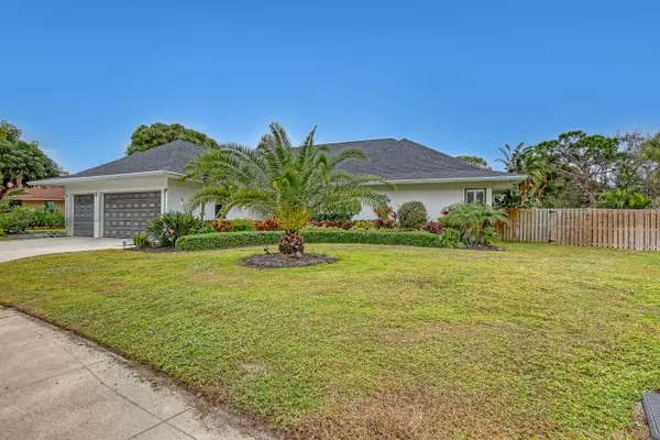 Tequesta, FL 33469,15 Shady LN