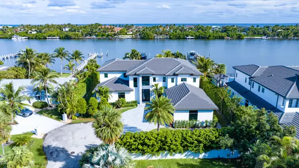 836 E Oyster LN, Lantana, FL 33462