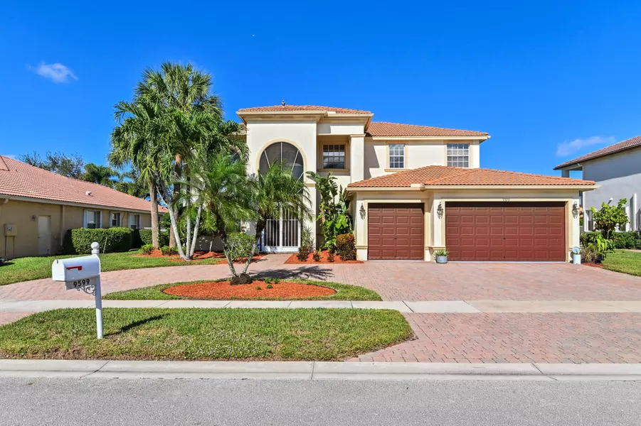 9599 Campi DR, Lake Worth, FL 33467