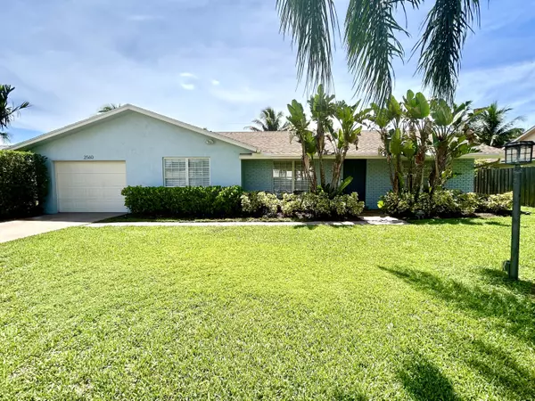 2560 SW 14th ST, Boynton Beach, FL 33426