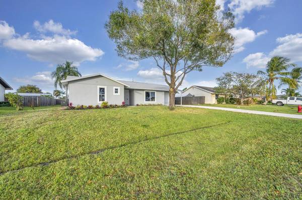 643 SW Dolores AVE, Port Saint Lucie, FL 34983