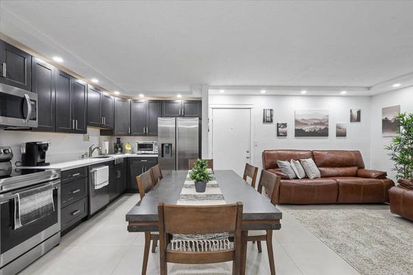 10867 W Clairmont CIR 109,  Tamarac,  FL 33321