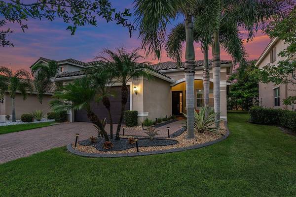 8195 Half Dome CT, Boynton Beach, FL 33473