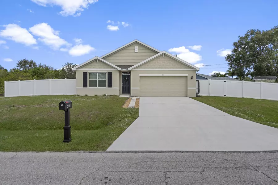 213 SW Tot CT, Port Saint Lucie, FL 34953