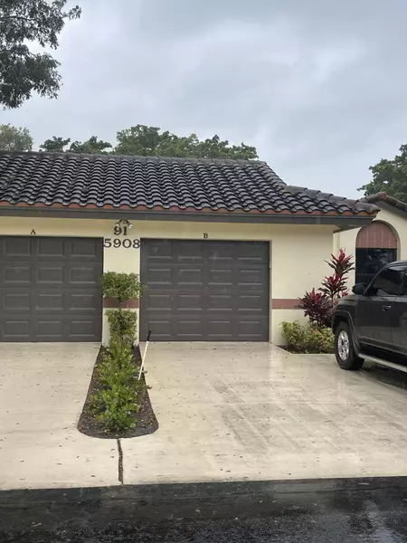 5908 Sunswept Lane LN B, Boynton Beach, FL 33437