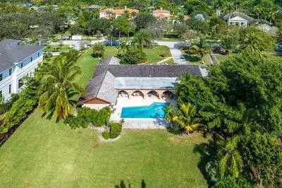 Palm Beach Gardens, FL 33418,7807 Steeplechase DR