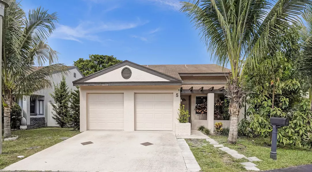 5 Gadsby WAY, Boynton Beach, FL 33426