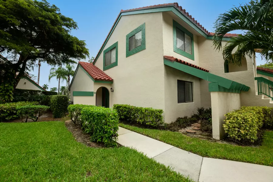 3 E Lexington LN A, Palm Beach Gardens, FL 33418