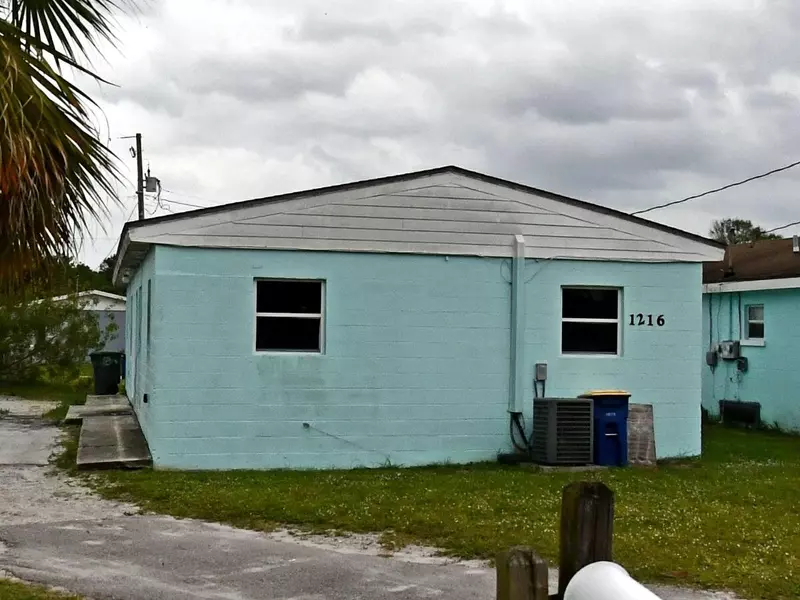 1216 17th N ST, Fort Pierce, FL 34950