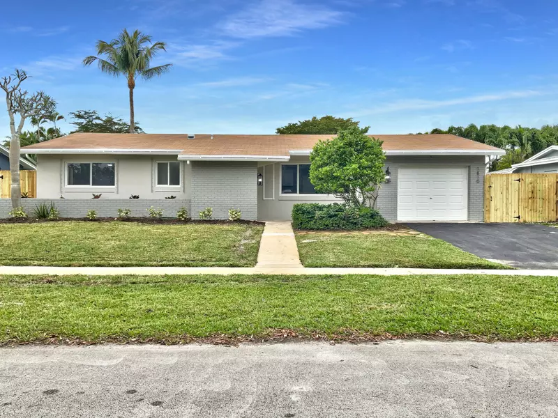 1810 NW 111th TER, Pembroke Pines, FL 33026