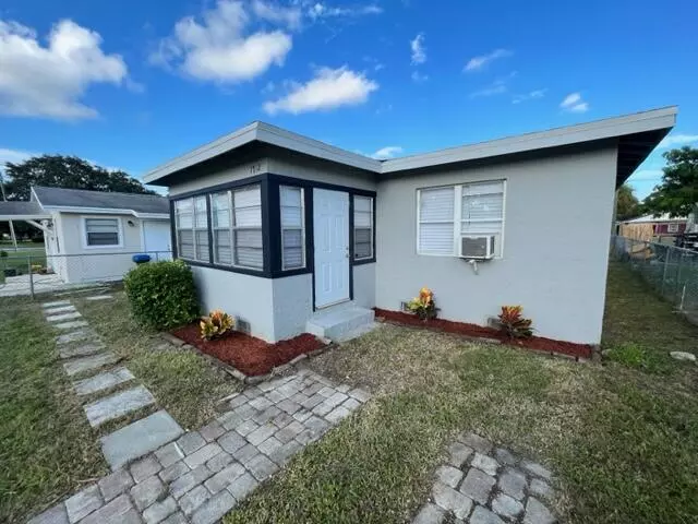 1712 N 17th ST, Fort Pierce, FL 34950