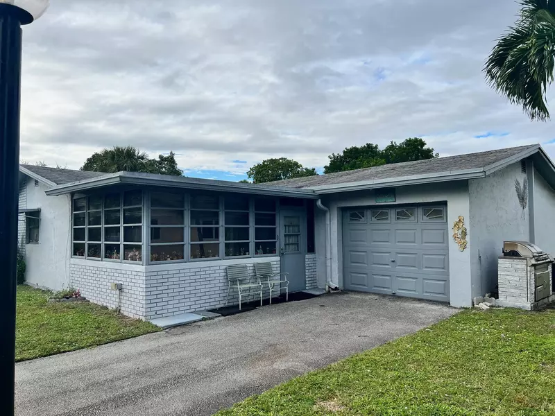 3621 SW Natura AVE, Deerfield Beach, FL 33441