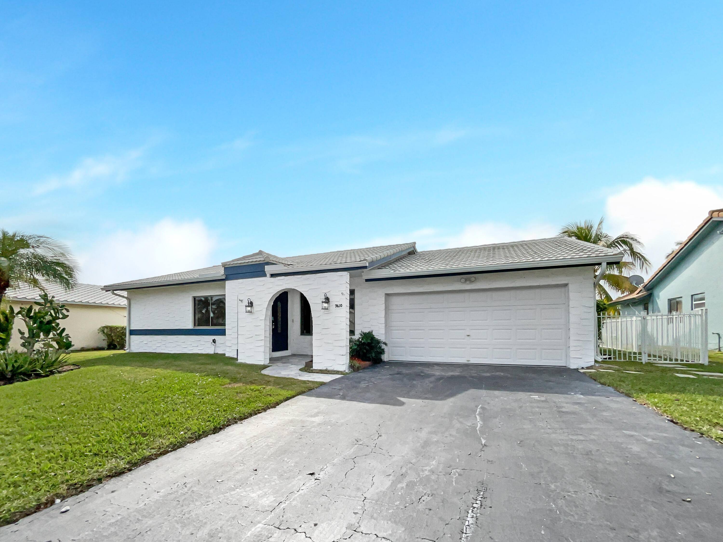 7610 NW 18th CT,  Margate,  FL 33063