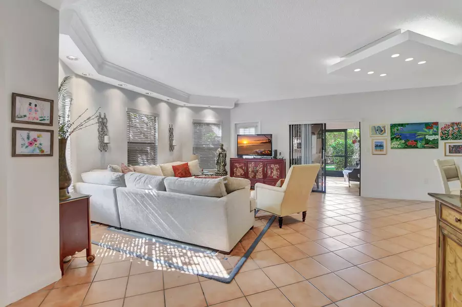 6670 Villa Sonrisa DR 210, Boca Raton, FL 33433