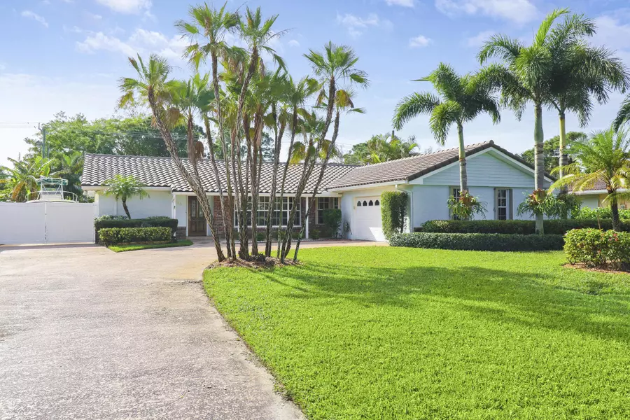 4624 Holly DR, Palm Beach Gardens, FL 33418