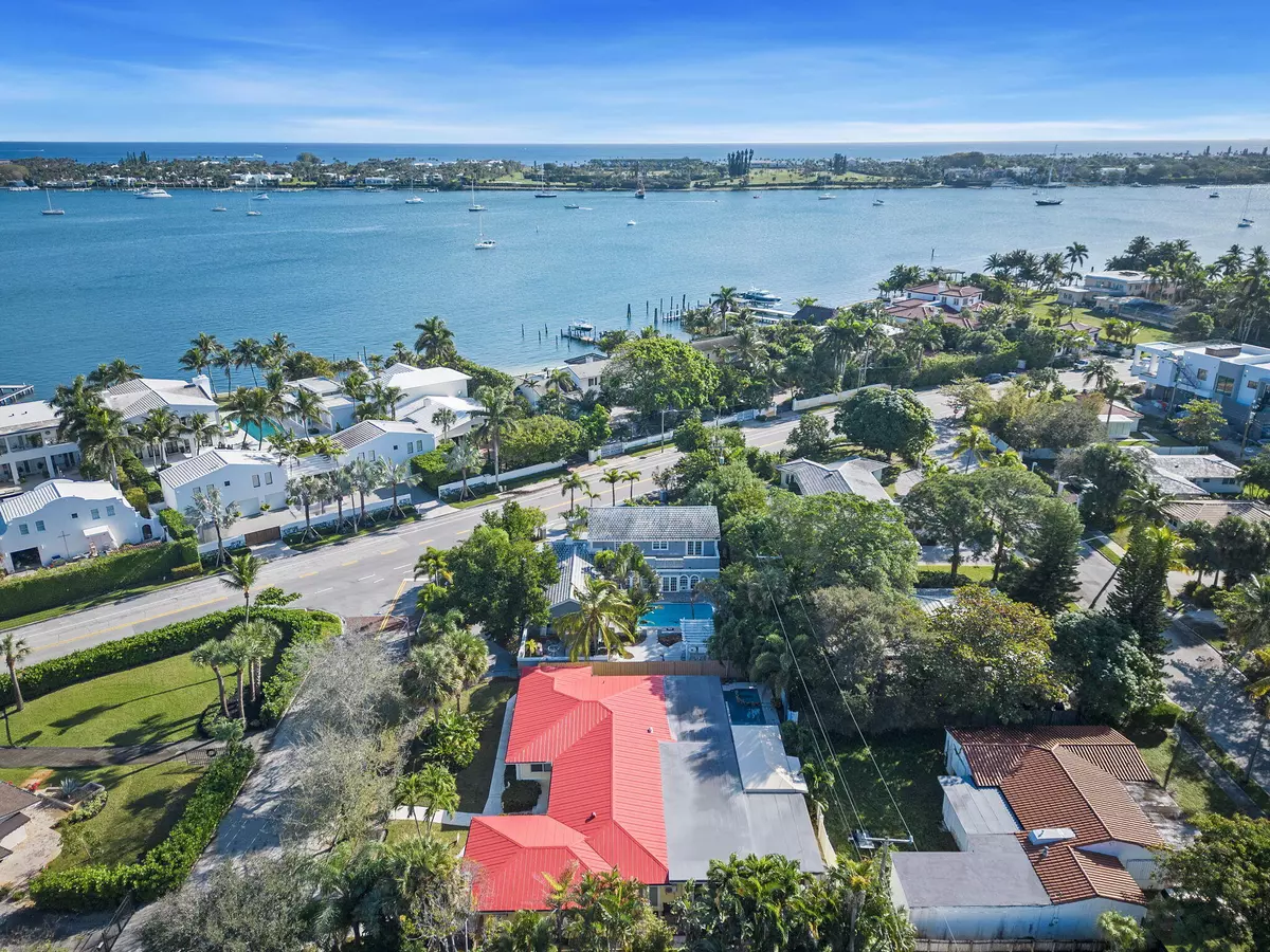 West Palm Beach, FL 33407,210 35th ST