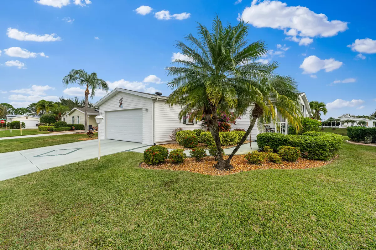 Port Saint Lucie, FL 34952,7708 White Egret LN