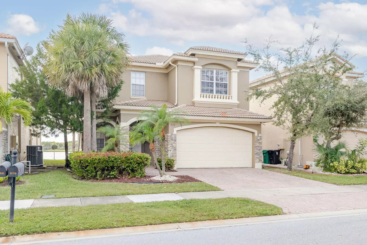 Port Saint Lucie, FL 34986,979 NW Leonardo CIR