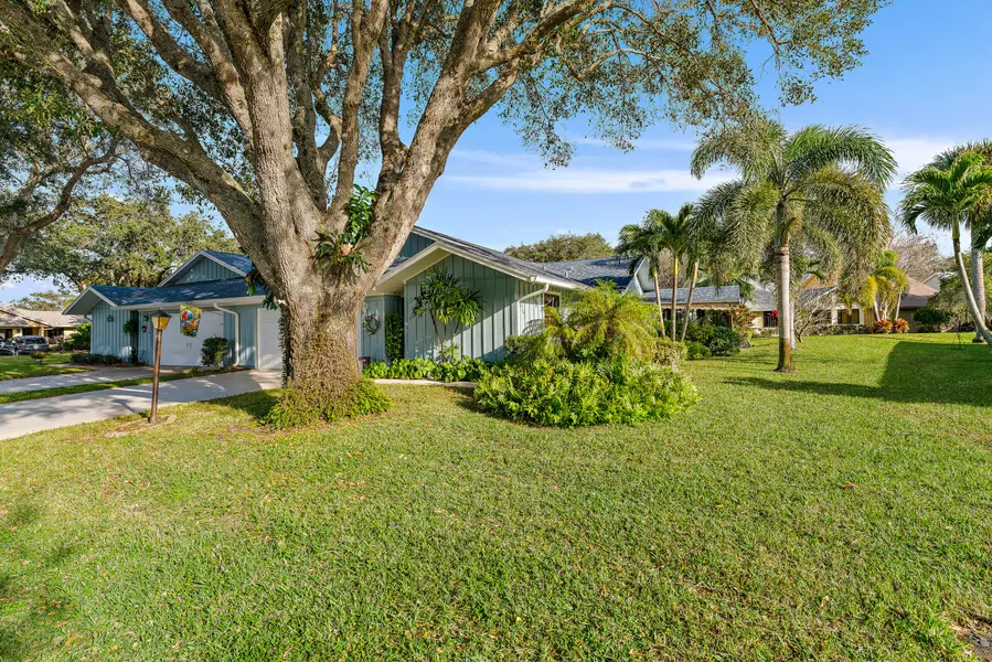 8330 SE Eaglewood WAY, Hobe Sound, FL 33455