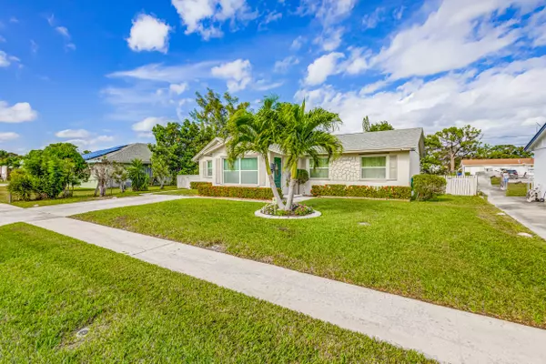 Riviera Beach, FL 33404,580 W 37th ST