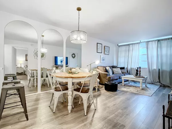 Davie, FL 33324,9481 Evergreen PL 406