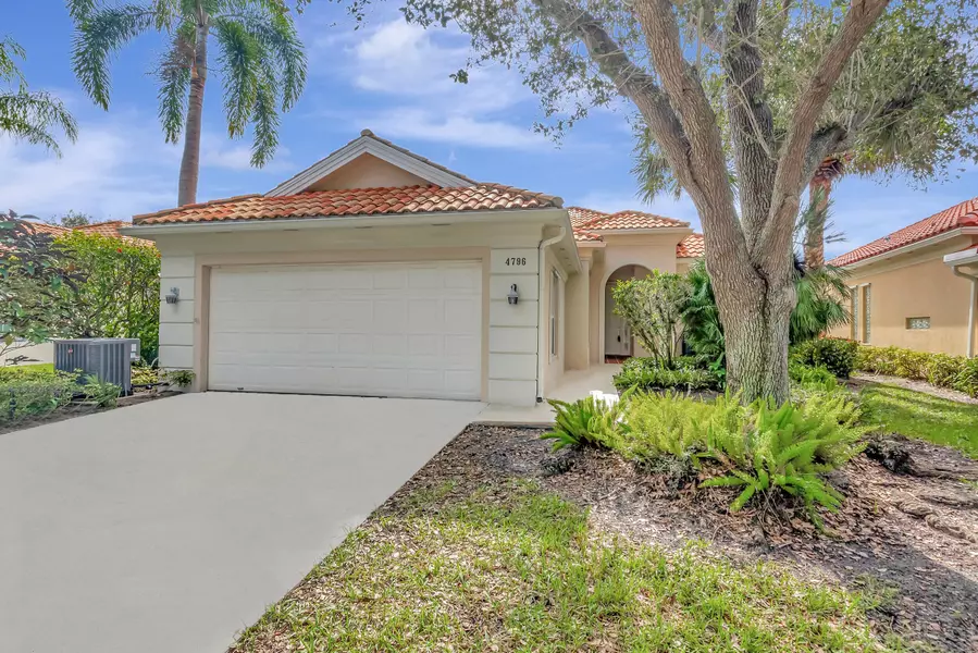 4796 Orchard LN, Delray Beach, FL 33445