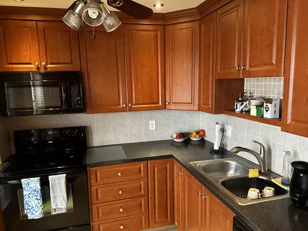 Lauderdale Lakes, FL 33319,4270 NW 40th ST 105