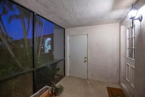 West Palm Beach, FL 33417,4843 Sable Pine CIR B1