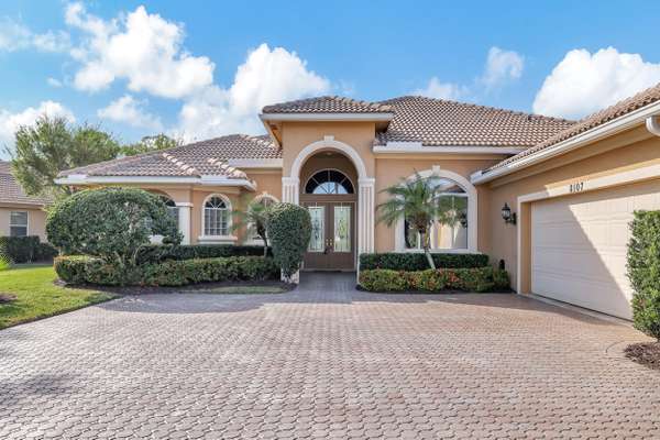 Port Saint Lucie, FL 34986,8107 Links WAY