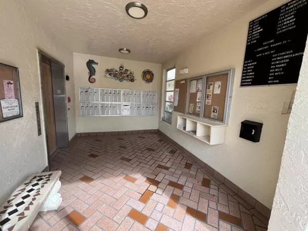 Delray Beach, FL 33446,7185 Huntington LN #405