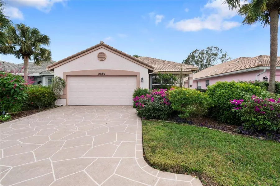 2807 Waters Edge CIR, Greenacres, FL 33413