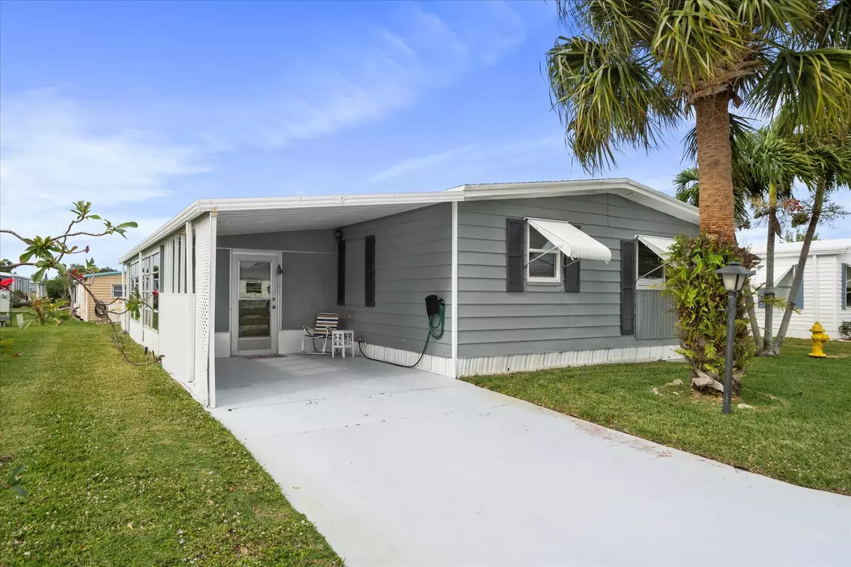 Jensen Beach, FL 34957,261 NE Cameo WAY