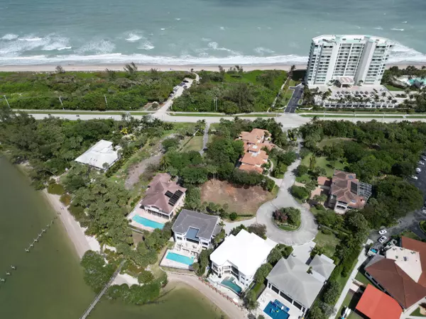 Jensen Beach, FL 34957,108 Island Dunes CV