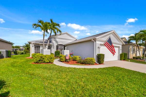 371 SW North Shore BLVD, Port Saint Lucie, FL 34986