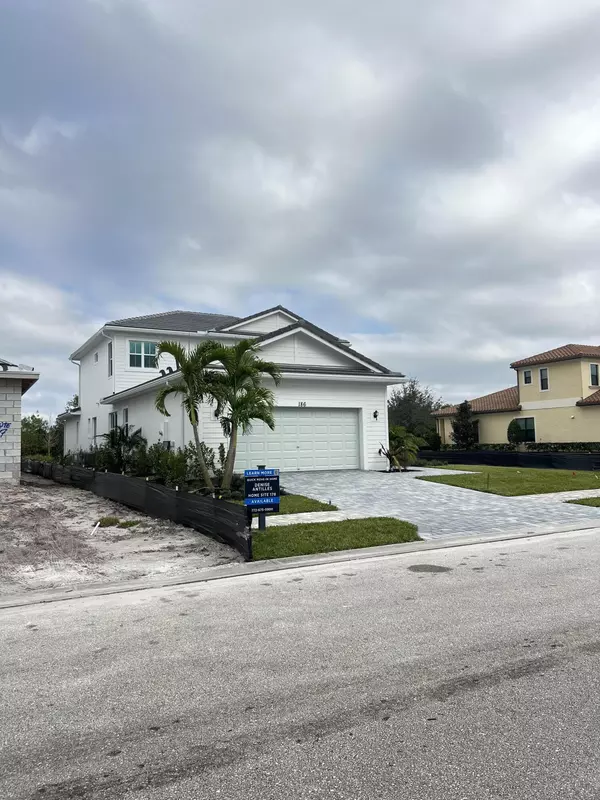 Port Saint Lucie, FL 34984,186 SE Calmo CIR