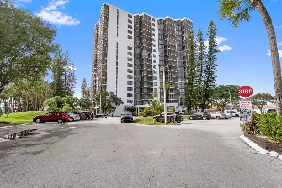 20100 W Country Club DR 603, Aventura, FL 33180