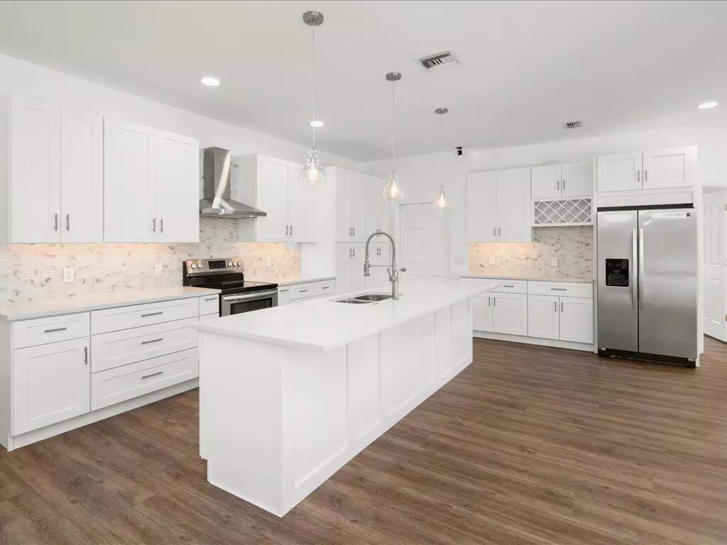 Naples, FL 34119,4565 SW 7th AVE