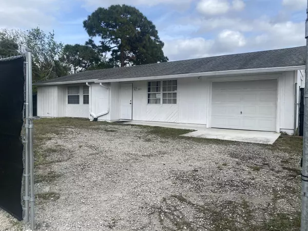 Port Saint Lucie, FL 34983,801 SW Biltmore ST