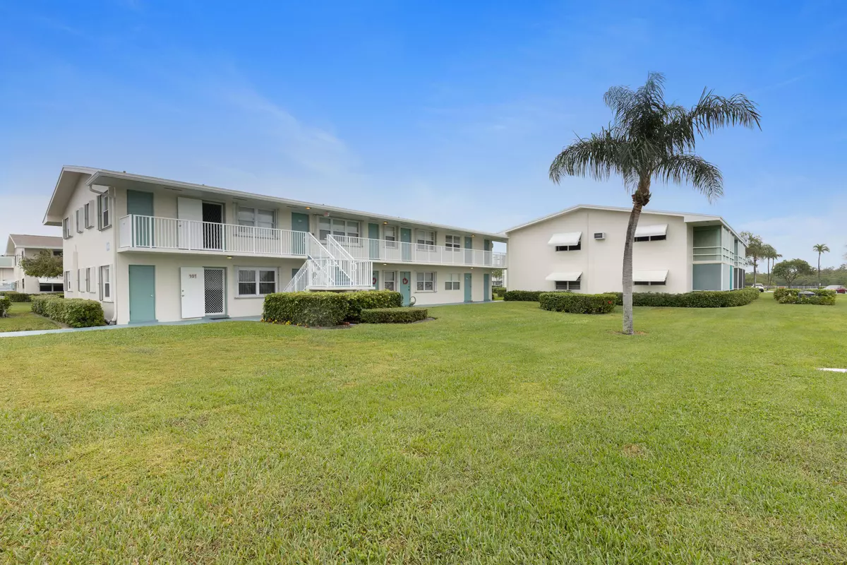 Boynton Beach, FL 33435,600 W Horizons 105