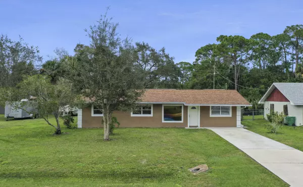 7502 James RD,  Fort Pierce,  FL 34951