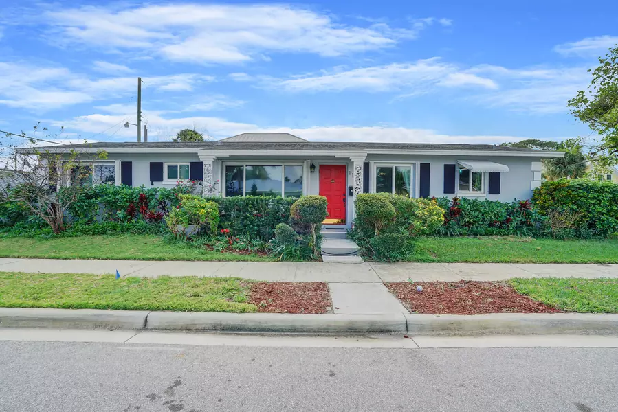 111 Wellesley DR, Lake Worth Beach, FL 33460