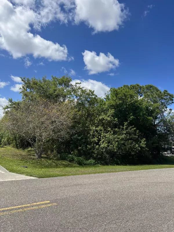 Sebastian, FL 32958,532 S Easy ST