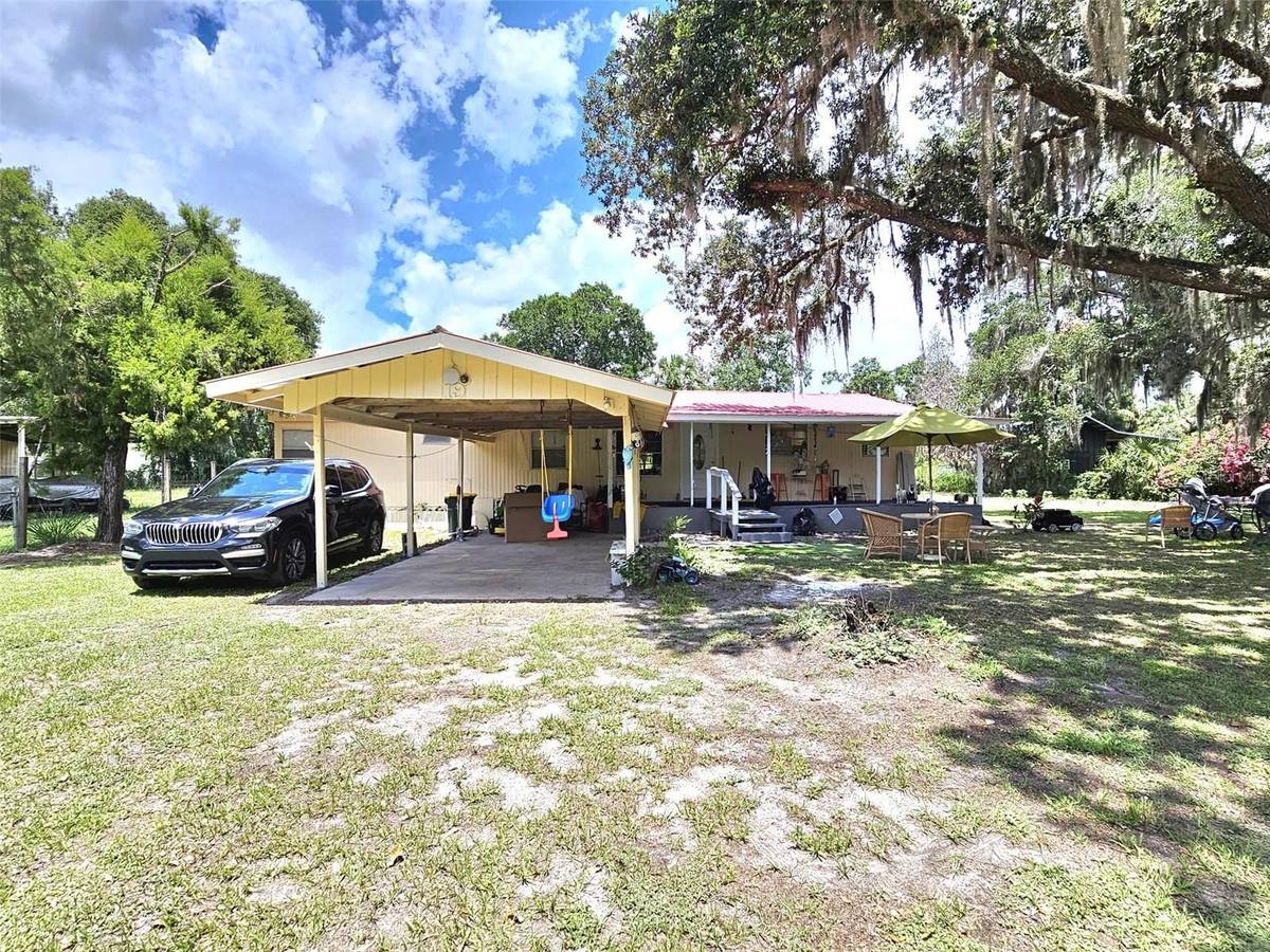 Lorida, FL 33857,19 River Bend RD