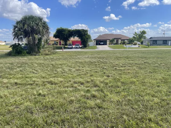 Cape Coral, FL 33909,1922 NE 17th AVE