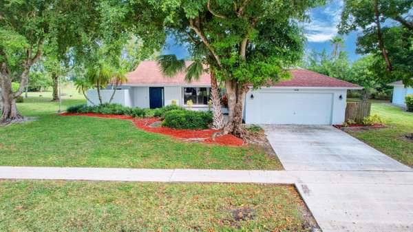 1941 Shower Tree WAY,  Wellington,  FL 33414