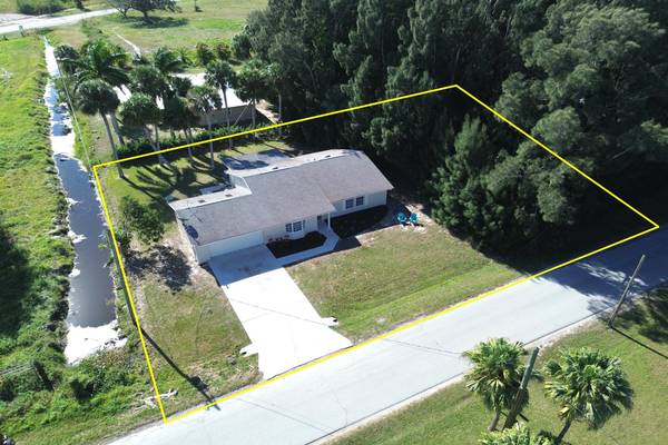 4605 87th ST,  Sebastian,  FL 32958