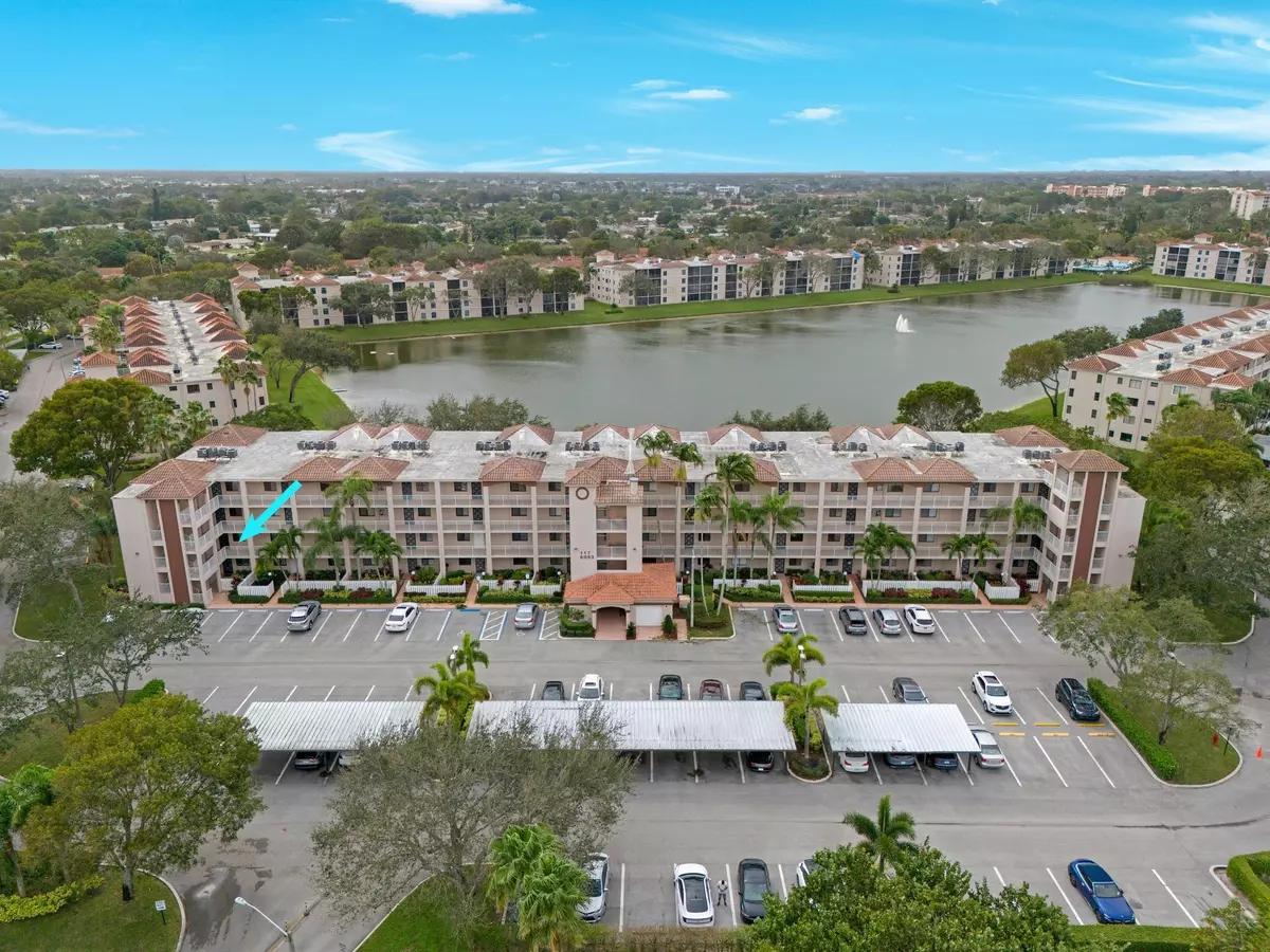 Delray Beach, FL 33484,6093 Pointe Regal CIR 201