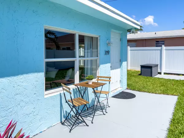 Delray Beach, FL 33444,717 SW 2nd CT